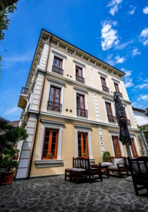 Hotel Guri Elbasan Kültér fotó